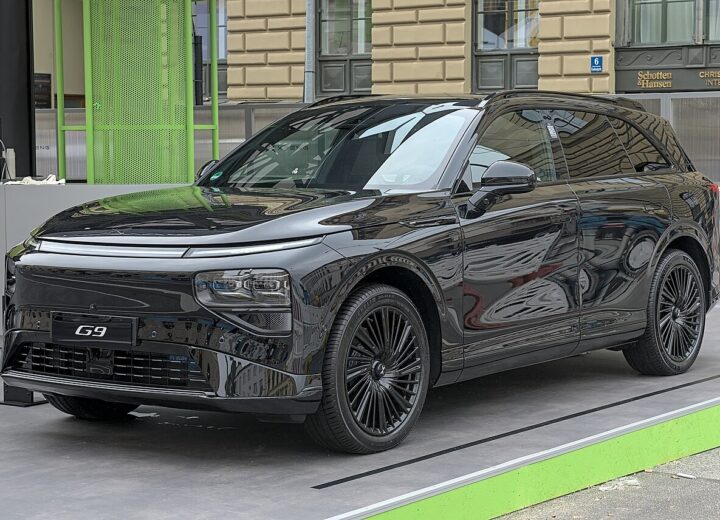 XPeng G9